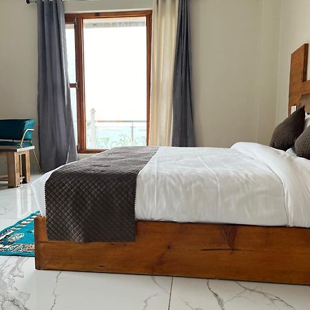 Himalayan Hill Top Resort Kanatal Dış mekan fotoğraf