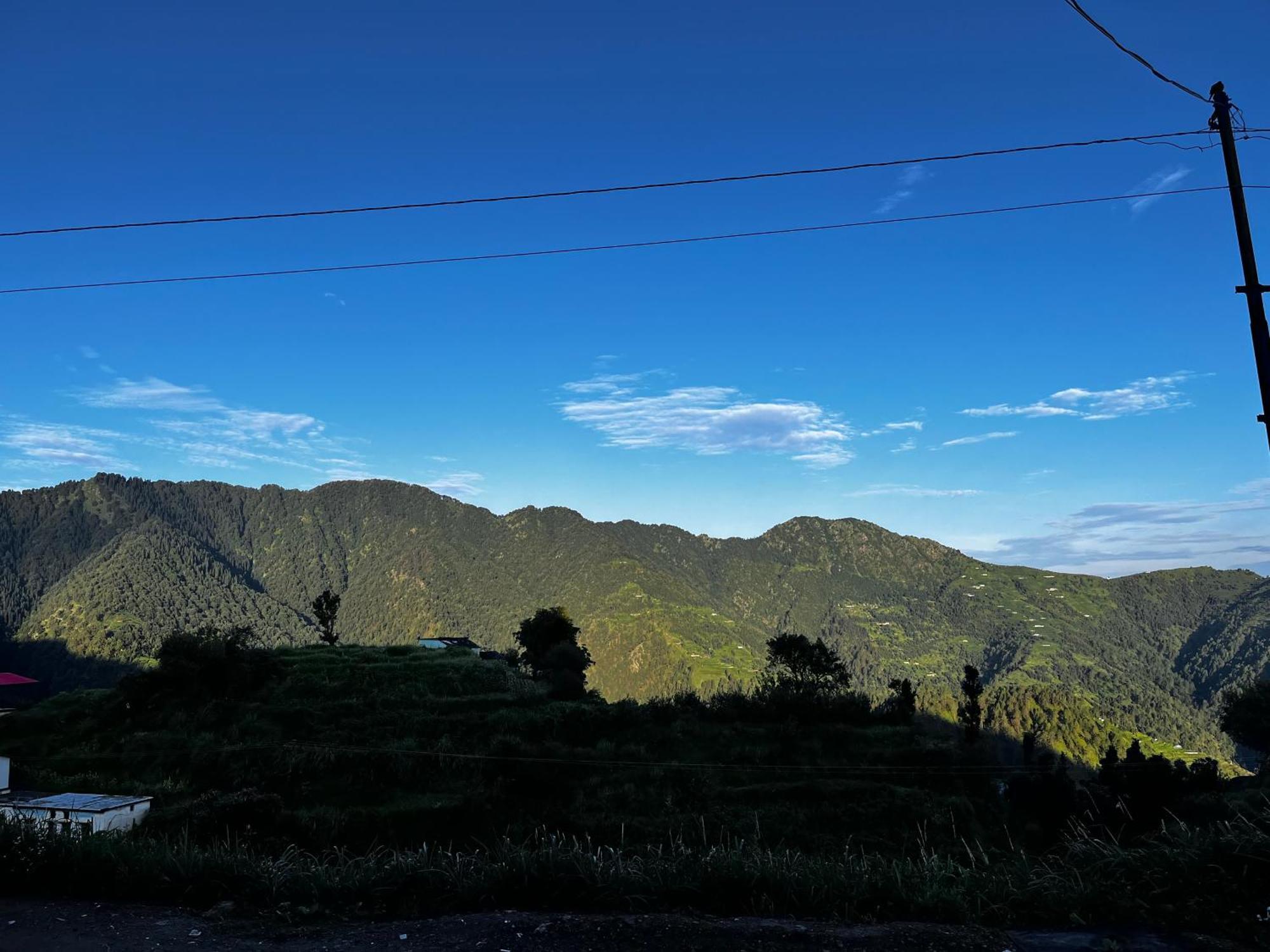 Himalayan Hill Top Resort Kanatal Dış mekan fotoğraf