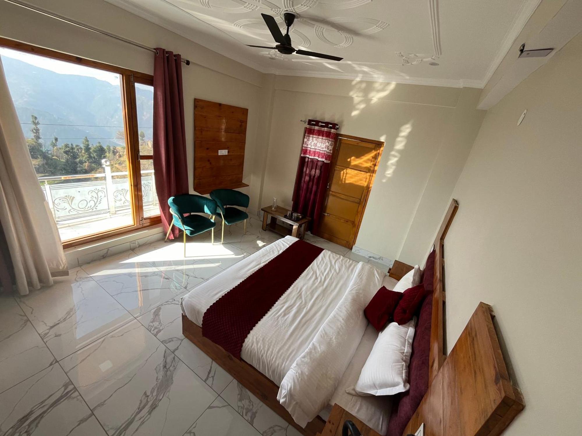 Himalayan Hill Top Resort Kanatal Dış mekan fotoğraf