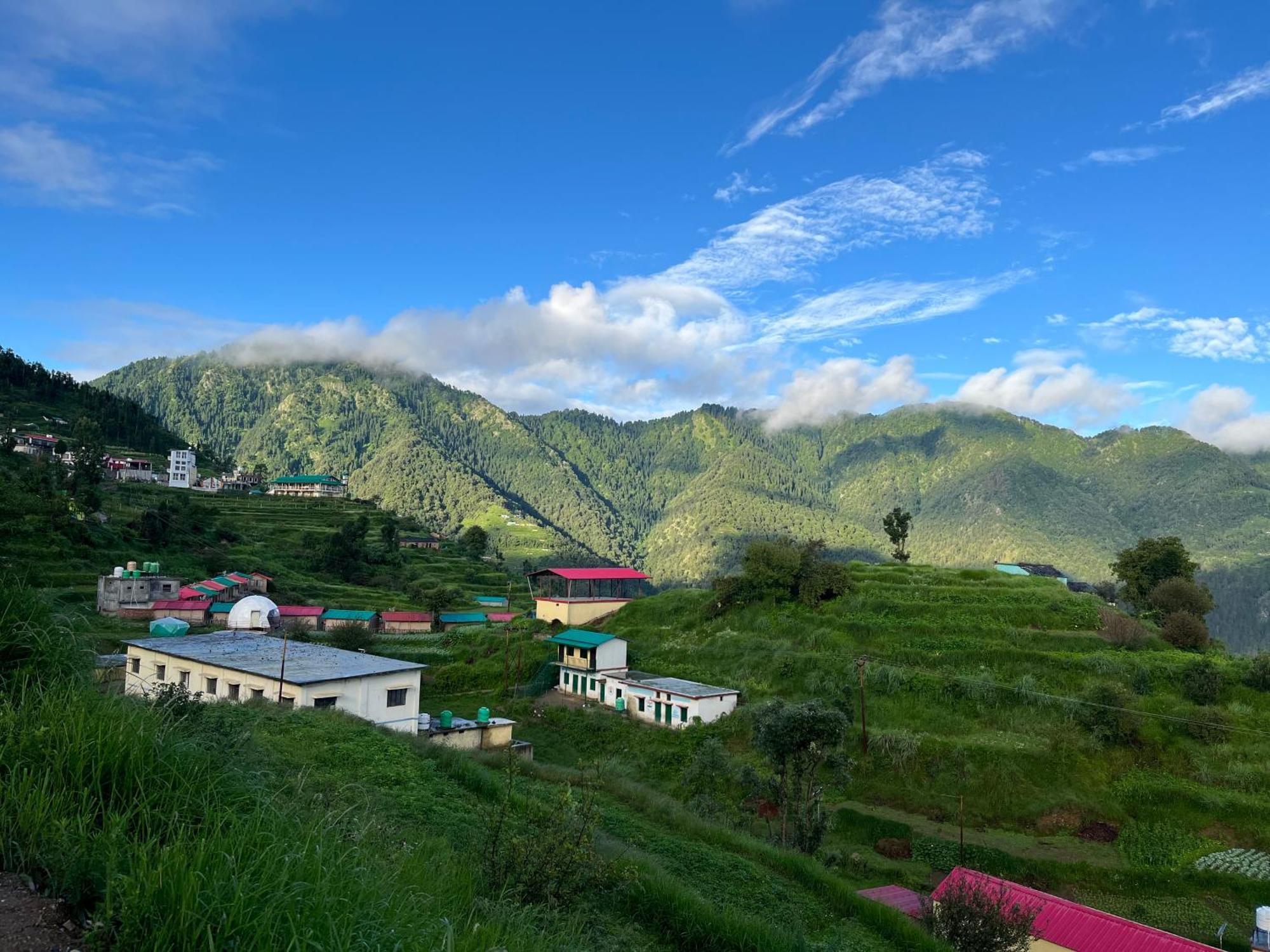 Himalayan Hill Top Resort Kanatal Dış mekan fotoğraf